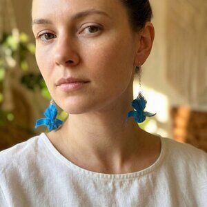 Tabacco Tie Earrings (Blue)